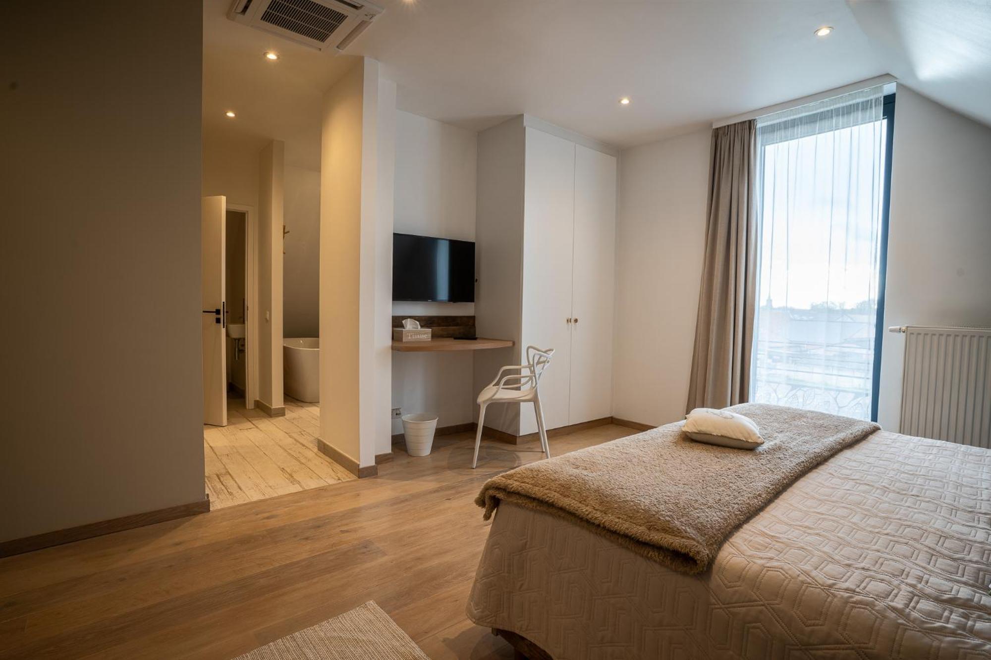 Les Arbres Sous Le Vent A 10 Min De Pairi Daiza Bed & Breakfast Jurbise Exterior foto